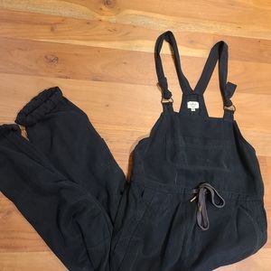 Aritzia black overalls jumpsuit XXS